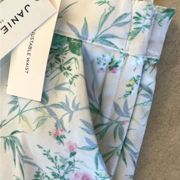 Janie and Jack Floral Shorts - Picture 7 of 7